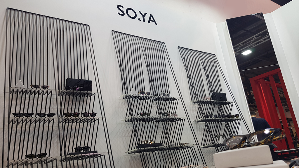 Soya-stand-Mido-expo-2019-design-connectdesign-connect-agency-milano-Germany-europe-communication-tradeshow-fiere-allestimento-international-minimal-1